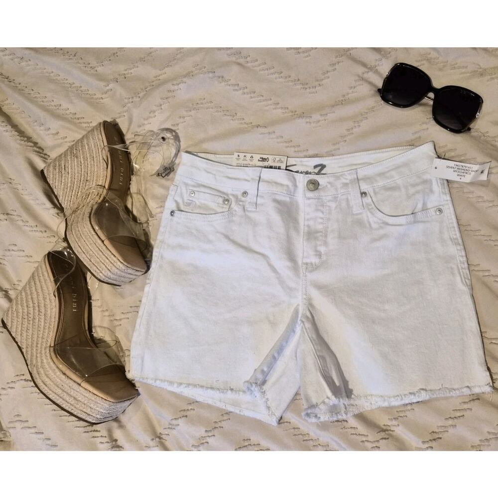 NWT Size 4 Seven 7 Brand White Weekend Shorts Cut Off
